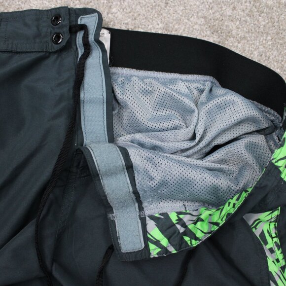 Nike Swim Trunks Mens XL Black/Green Lined Polyester Drawstring w/ 11" inseam - Picture 8 of 12